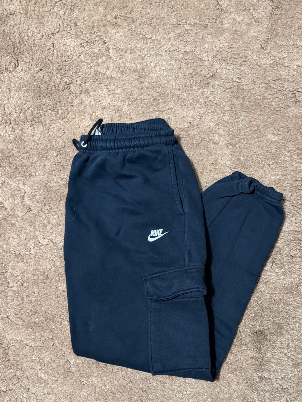 nike cargo joggers